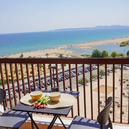 Apartman Holidays Sol Y Mar, Beachfront