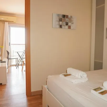 Holidays Sol Y Mar, Beachfront Apartman *