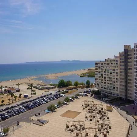 Holidays Sol Y Mar, Beachfront Apartman *